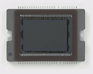 고화질을 실현한 325만 픽셀의 대형 CMOS 센서